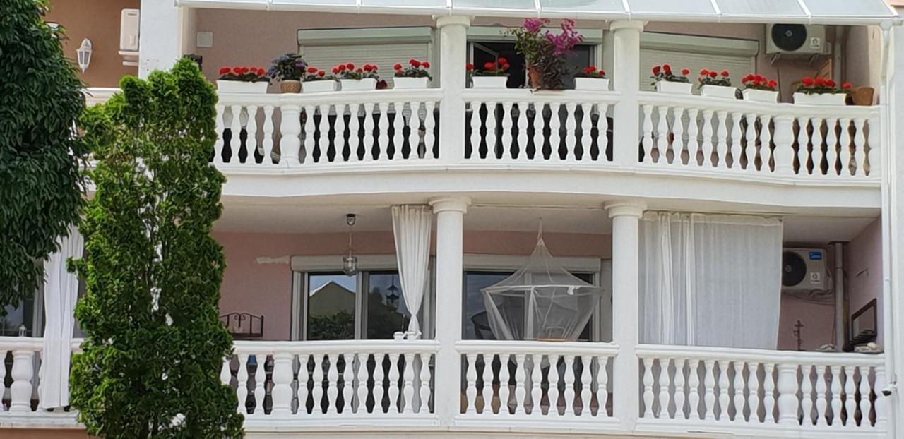 Sunny House Apartman سيغيد المظهر الخارجي الصورة