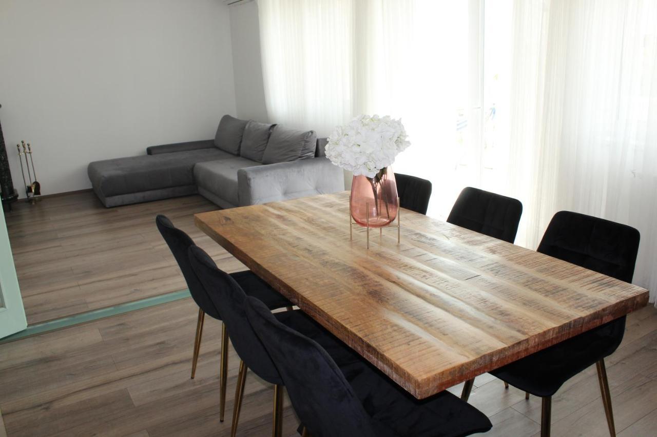 Sunny House Apartman سيغيد المظهر الخارجي الصورة