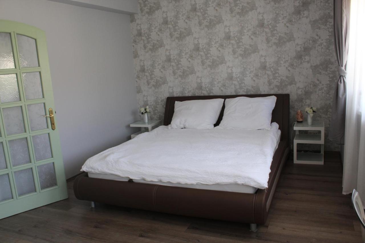 Sunny House Apartman سيغيد المظهر الخارجي الصورة